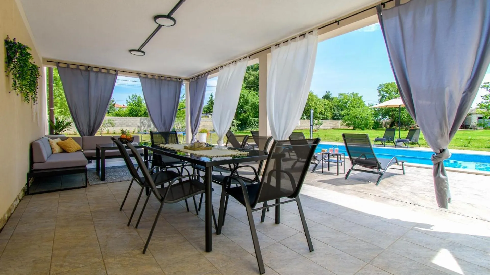 Villa Ondine With 3 Bedrooms In Istrien Hrboki