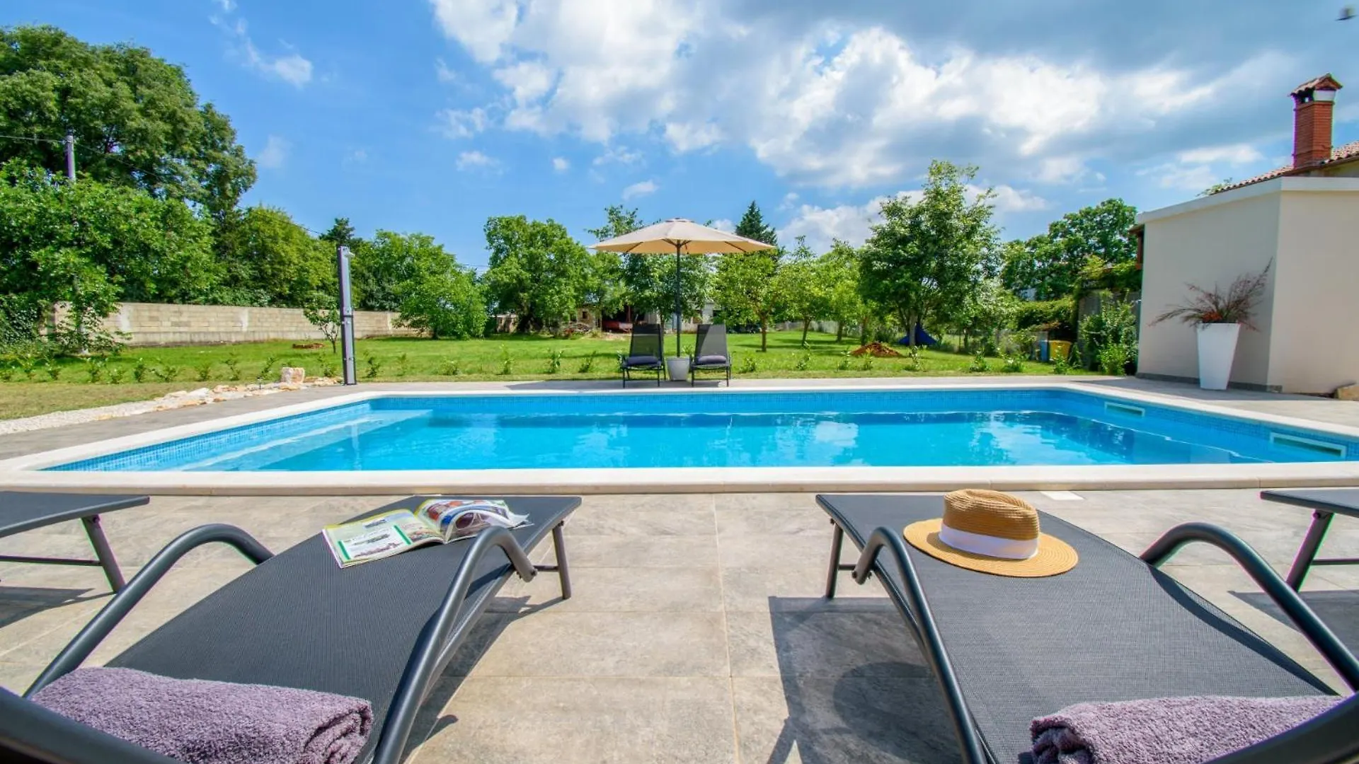 Villa Ondine With 3 Bedrooms In Istrien Hrboki
